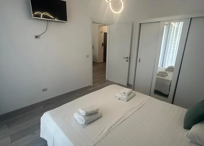 Apartment 309 B2 Almar Luxury Residence-renting & Free Pool Navodari